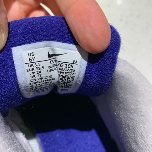 Nike Flyease - Picture 3 of 3